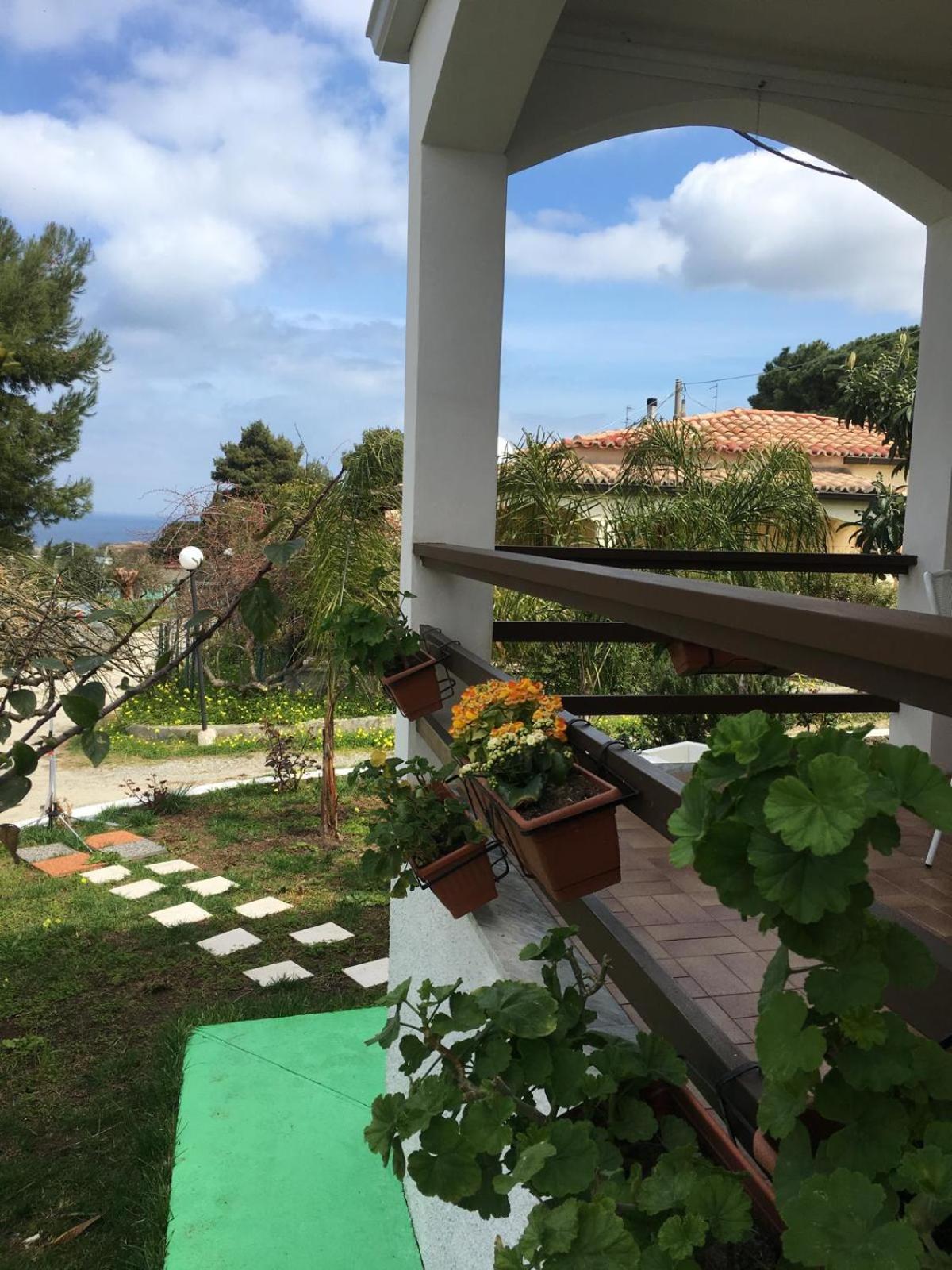 B&B A Casa Di Picci Санта-Доменика Экстерьер фото