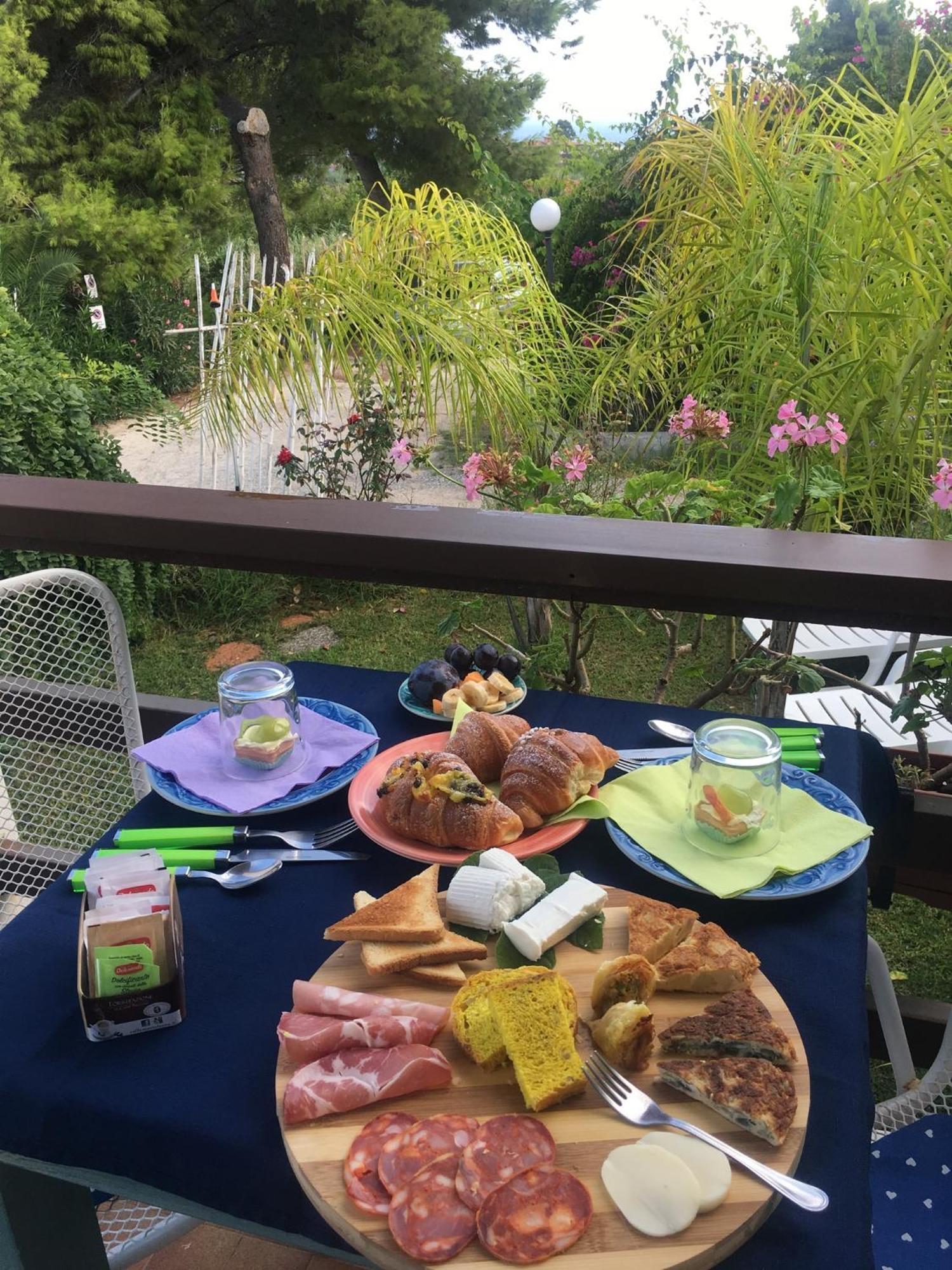 B&B A Casa Di Picci Санта-Доменика Экстерьер фото
