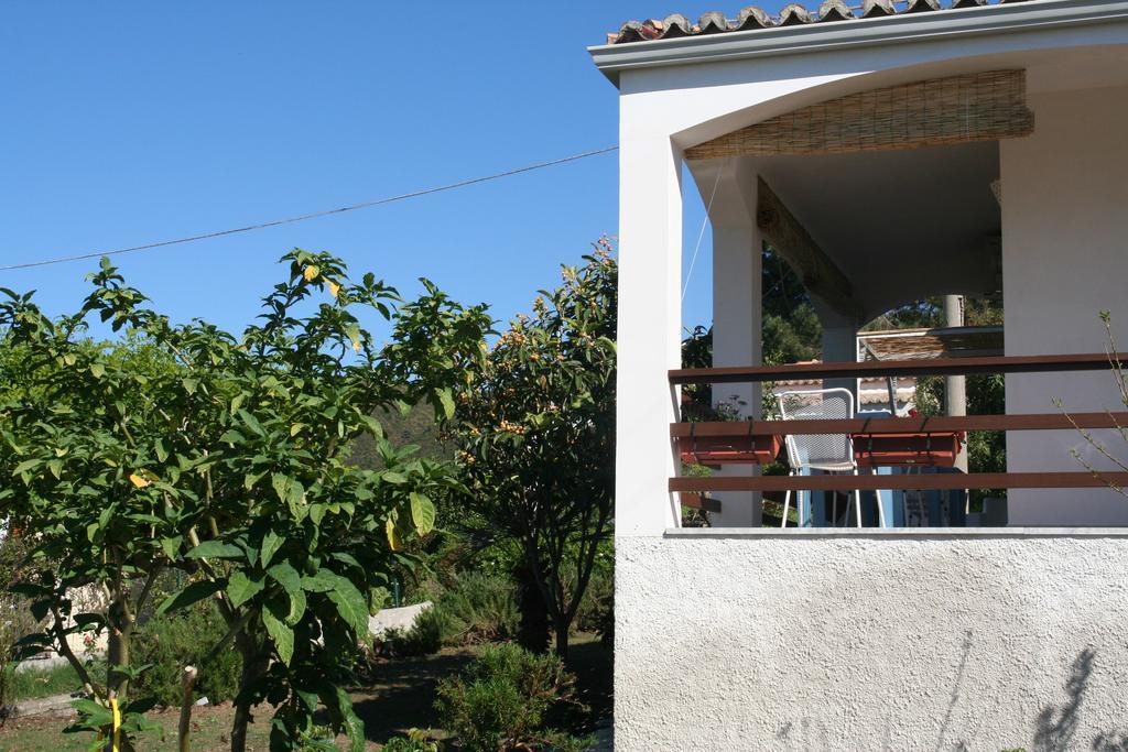 B&B A Casa Di Picci Санта-Доменика Экстерьер фото