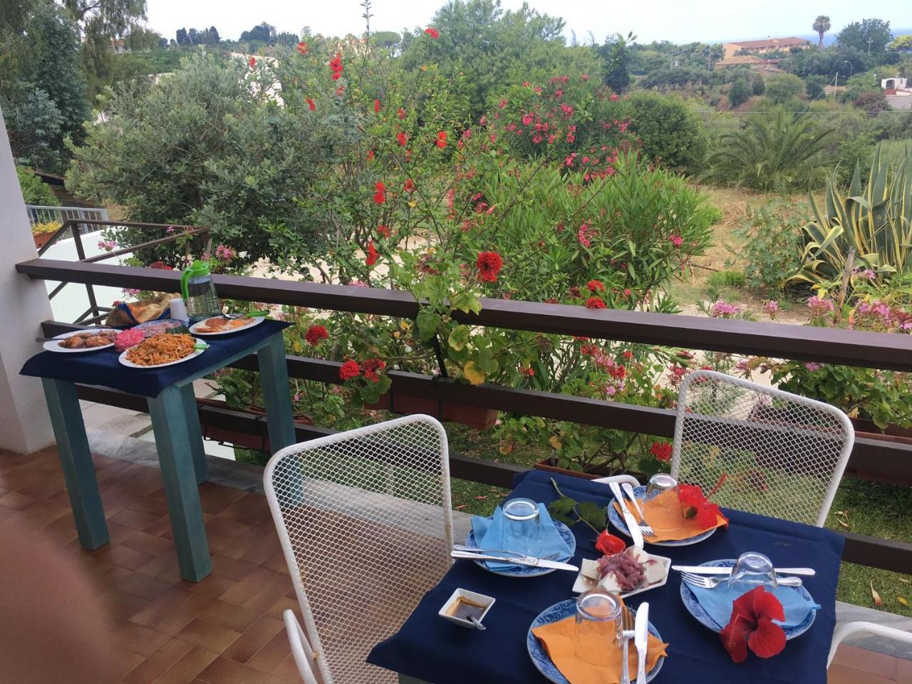 B&B A Casa Di Picci Санта-Доменика Экстерьер фото